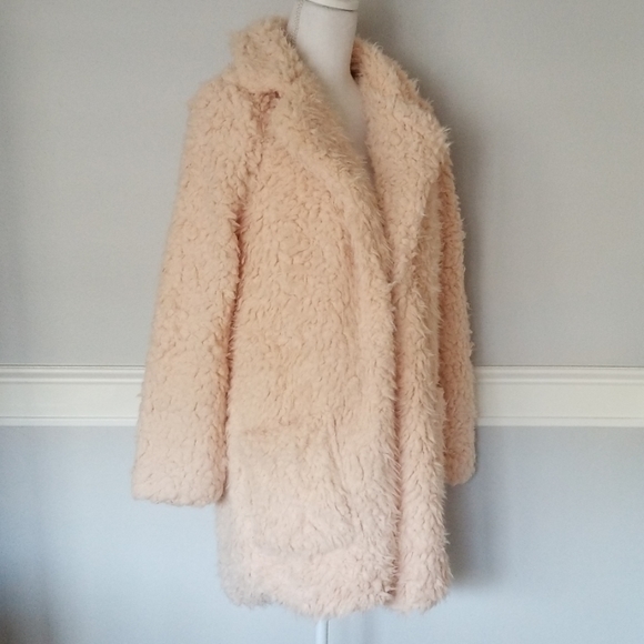 Blush Teddy Coat Super Fuzzy, Soft and Cozy - Picture 3 of 8